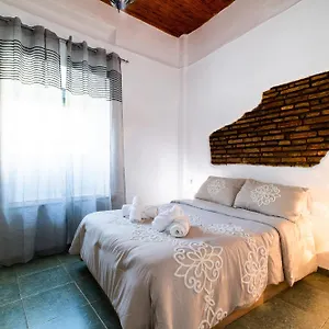 La Casa Del Sacristan Granada